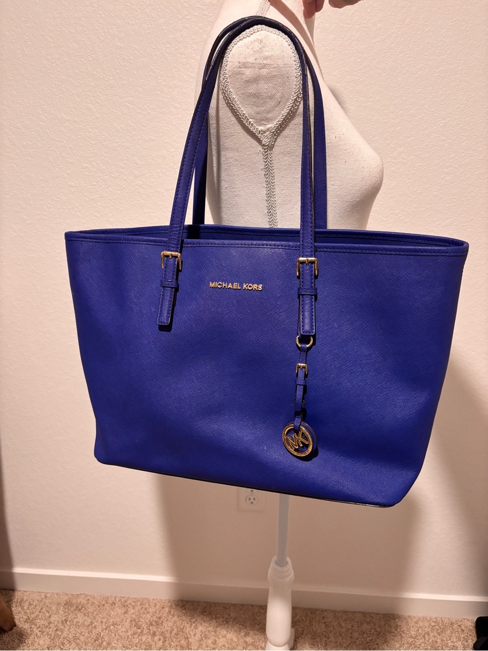 Michael Kors Royal Blue Jet Set Large Tote Gold Hardware - Picture 2 of 7